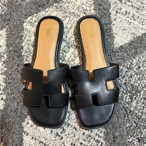 Stylish Black Slide Sandals